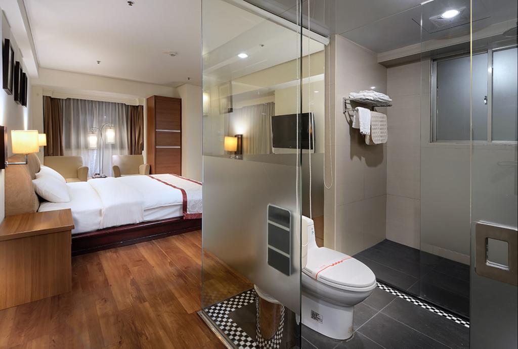 פולי Cheng Pao Hotel מראה חיצוני תמונה